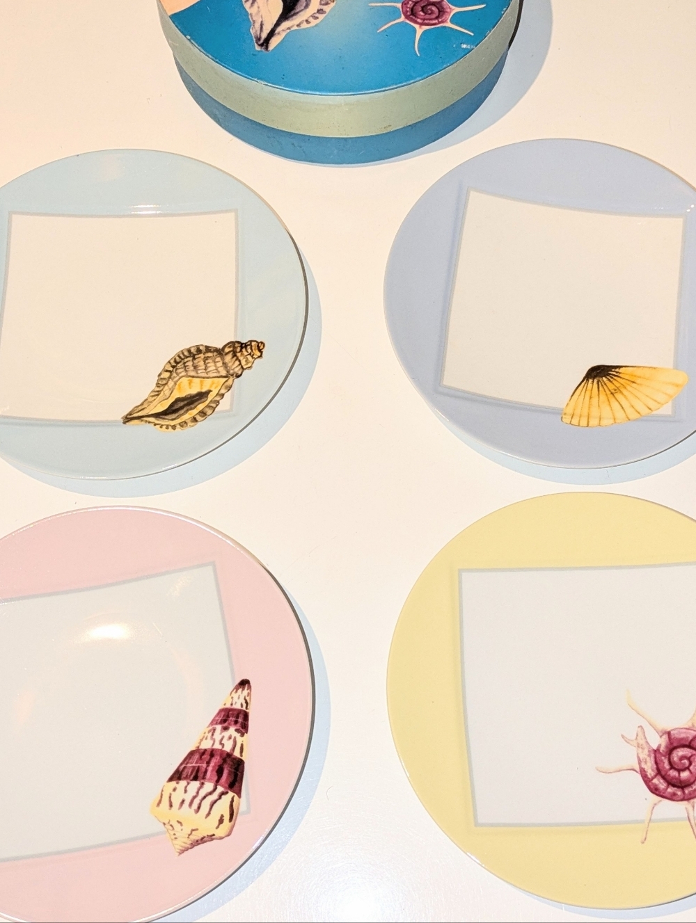 I. Godinger & Co. Set of 4 Shell Dessert Plates with Original Container